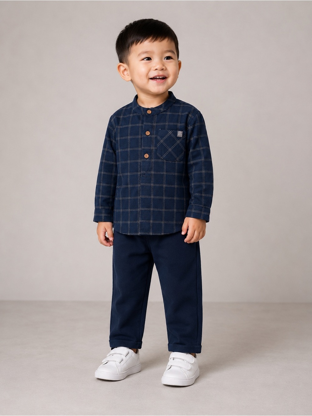Modern Moments by Gerber Toddler Boy Mandarin Shirt and Pant Set in Navy Size 2T